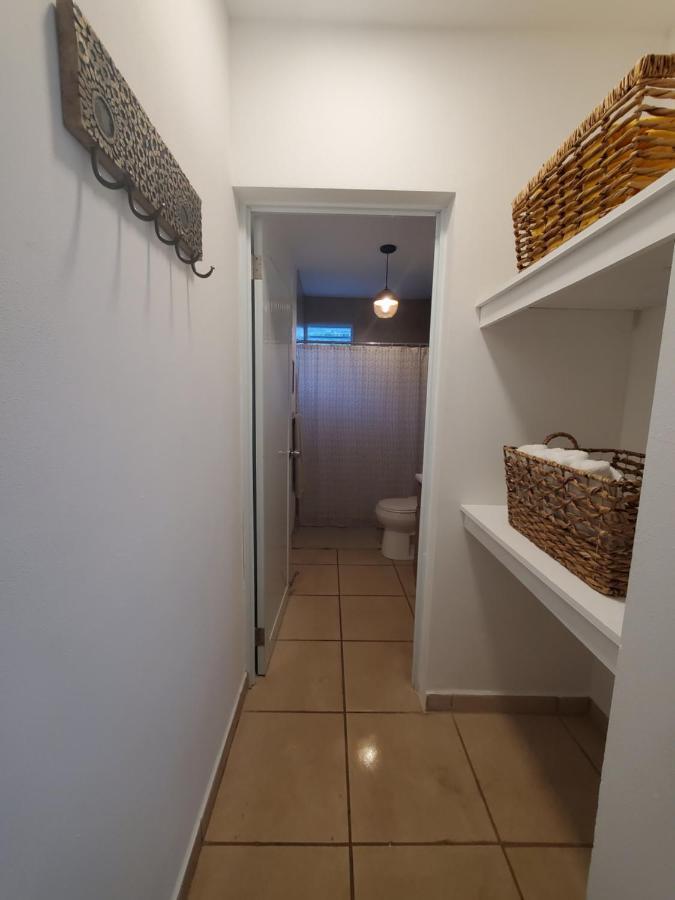 Aguadilla Waves Apt Free Parking & Wifi 8 Minute Walk From Crashboat Beach 외부 사진