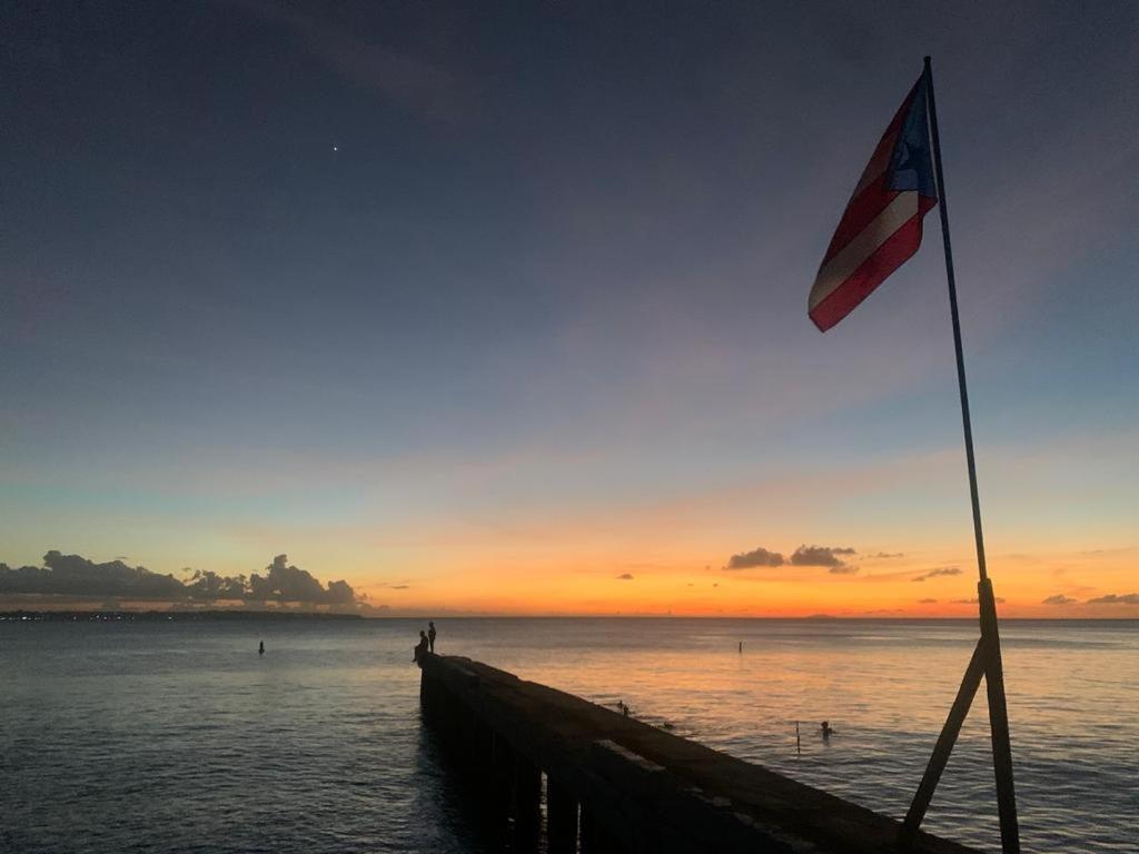 Aguadilla Waves Apt Free Parking & Wifi 8 Minute Walk From Crashboat Beach 외부 사진
